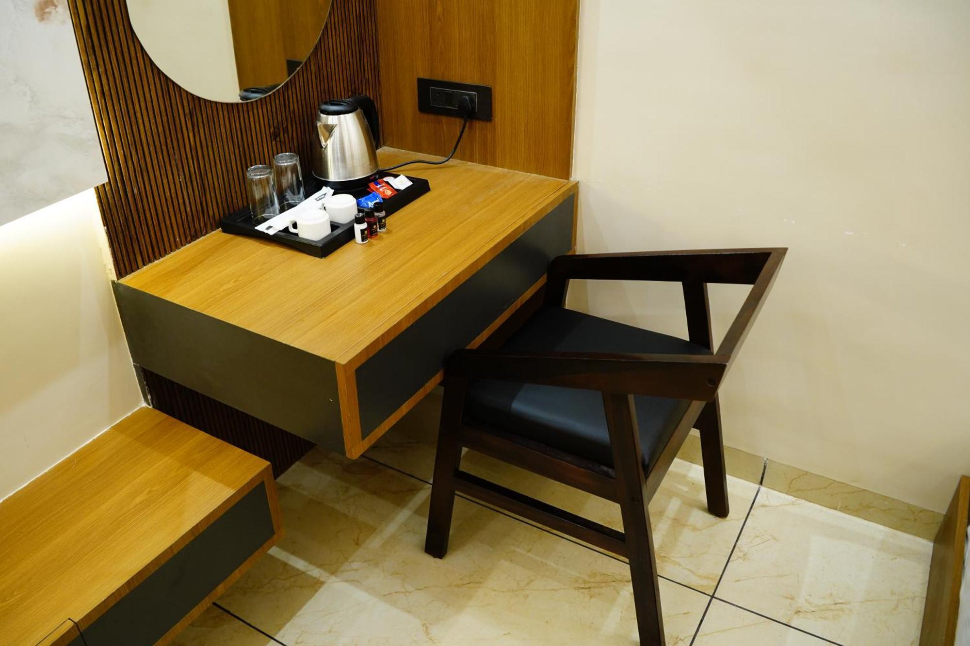 גאיה Hotel Shakuntla Palace - 400 Meters Away From Vishnu Pad Temple 7 Mins Walk מראה חיצוני תמונה