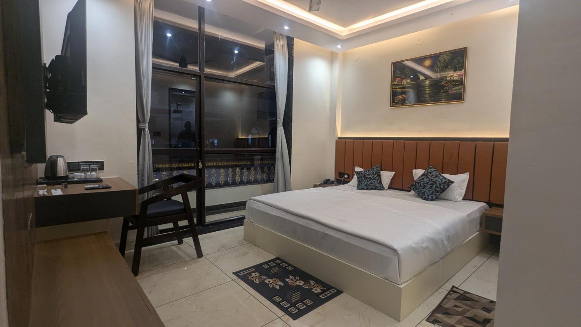 גאיה Hotel Shakuntla Palace - 400 Meters Away From Vishnu Pad Temple 7 Mins Walk מראה חיצוני תמונה