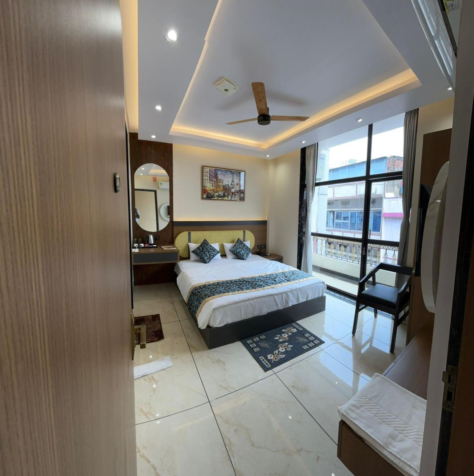 גאיה Hotel Shakuntla Palace - 400 Meters Away From Vishnu Pad Temple 7 Mins Walk מראה חיצוני תמונה